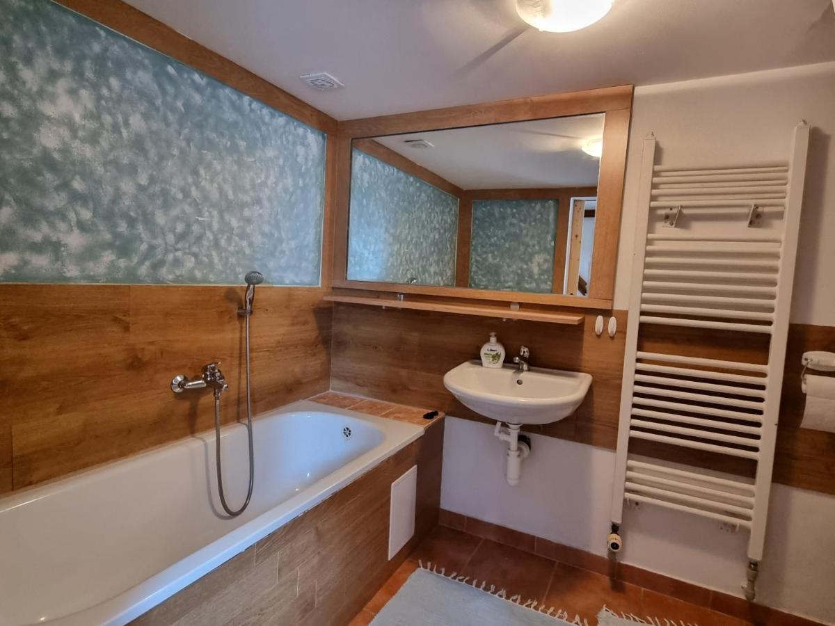 Apartmany Krasne Zatisi Krasno Bagian luar foto